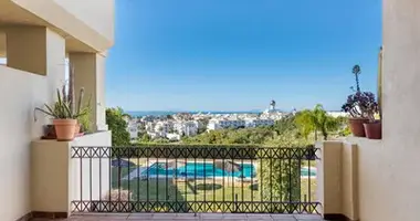 Apartamento 3 habitaciones en Estepona, Španjolska