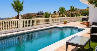 5 bedroom house in Dos Hermanas, Spain