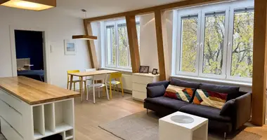 Propiedad comercial 67 m² en Varsovia, Polonia