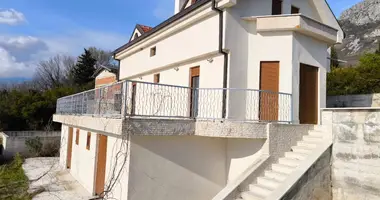 4 bedroom house in Sveti Stefan, Montenegro