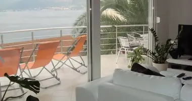 Dom w Tivat, Czarnogóra