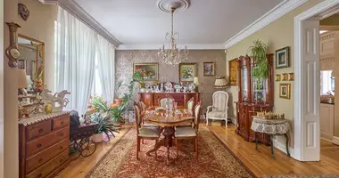Villa in Brwinow, Polen