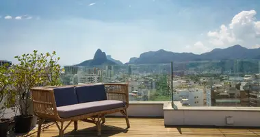 Penthouse 3 bedrooms in Regiao Geografica Imediata do Rio de Janeiro, Brazil