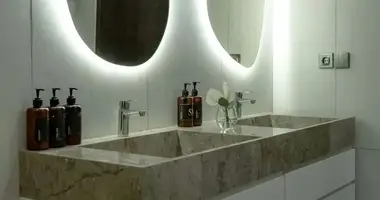 Вилла 5 комнат в Kerobokan Kelod, Индонезия