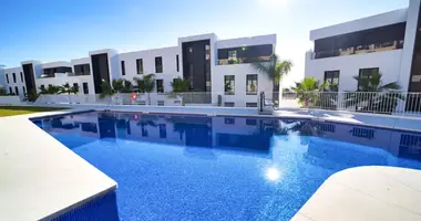 3 bedroom apartment in San Pedro Alcantara, Spain