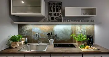 Mieszkanie 1 pokój w Warszawa, Polska