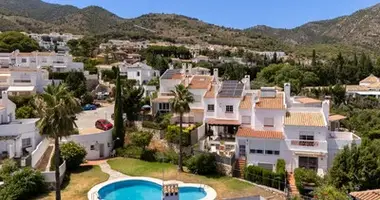 Casa 5 habitaciones en Benalmadena, Španjolska