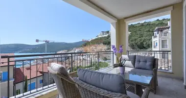 Apartamento 3 habitaciones en Montenegro