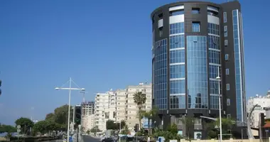 Pomieszczenie biurowe 1 931 m² w Limassol, Cypr