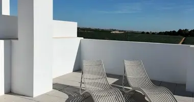 Mieszkanie 3 pokoi w Entrenaranjos, Hiszpania