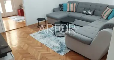 Квартира 2 спальни в Сень, Хорватия