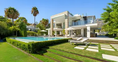 Villa 6 bedrooms in Marbella, Spain