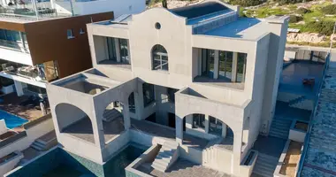 5 bedroom apartment in Agios Tychonas, Cyprus