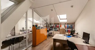Oficina 95 m² en Minsk, Belarús