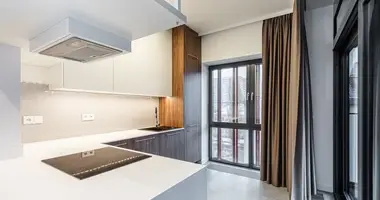 Wohnung 4 zimmer in Warschau, Polen