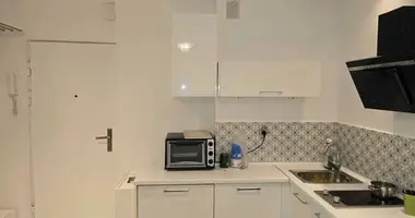 Kawalerka 1 pokój w Warszawa, Polska