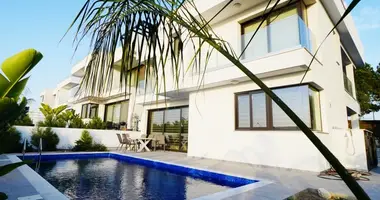 Villa 4 bedrooms in Pyla, Cyprus