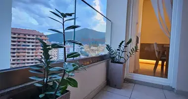 Apartamento 4 habitaciones en Budva, Montenegro