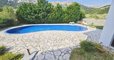 Mieszkanie 2 pokoi w Opcina Baska, Chorwacja