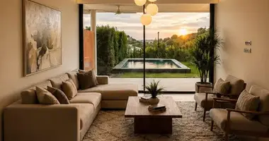 2 bedroom apartment in Benalmadena, Spain
