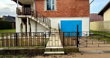 Casa en Papiarnianski sielski Saviet, Belarús