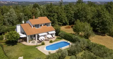 4 bedroom house in Grad Porec, Croatia