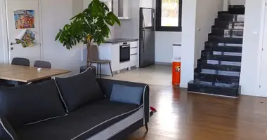 3 bedroom house in Demos Agiou Athanasiou, Cyprus