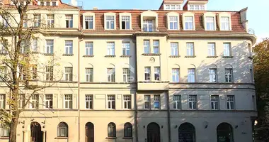 Mieszkanie 5 pokojów w Ryga, Łotwa