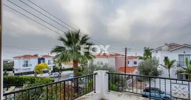 Dom 3 pokoi w Tala, Cypr