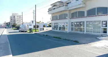 Shop 300 m² in Larnaca, Cyprus