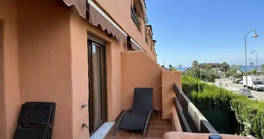 Apartamento 3 habitaciones en Estepona, Španjolska