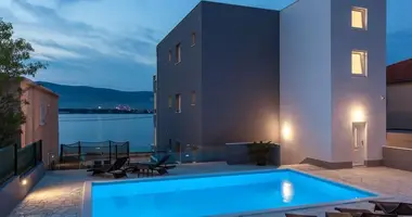 Villa en Opcina Dezanovac, Croacia