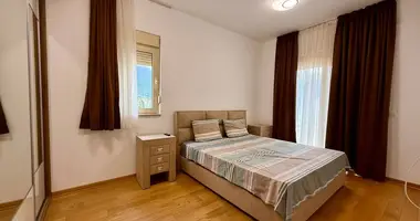 Wohnung 3 Schlafzimmer in Becici, Montenegro