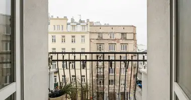 Mieszkanie 1 pokój w Warszawa, Polska