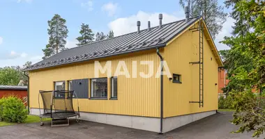 3 bedroom house in Helsinki sub-region, Finland