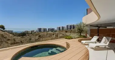 2 bedroom apartment in Benalmadena, Spain
