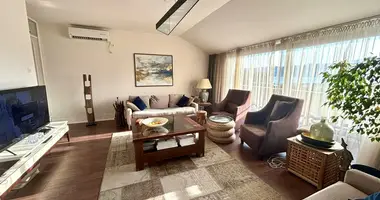 Apartamento 3 habitaciones en Tivat, Montenegro