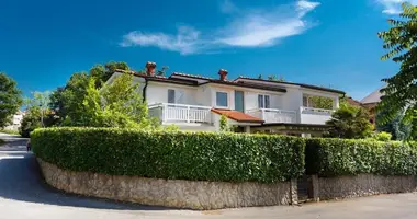 Hôtel 350 m² dans Malinska, Croatie