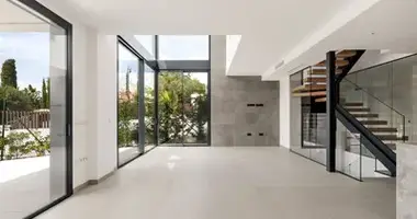 6 bedroom house in Rio Real, Spain