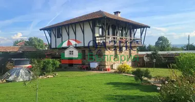 Dom 3 pokoi w Bata, Bułgaria