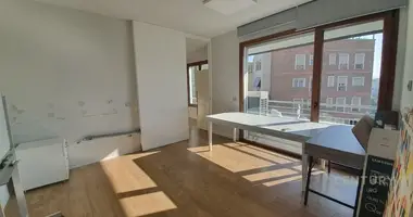 Офис 200 м² в Тирана, Албания