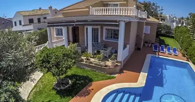 Casa 6 habitaciones en Torrevieja, Španjolska