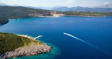 Участок земли в Луштица, Черногория