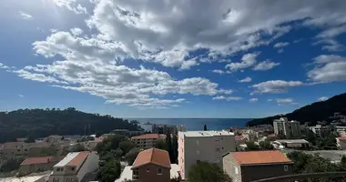 Appartement 4 chambres dans Petrovac, Monténégro
