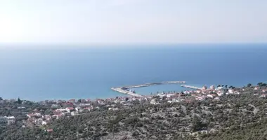 Terrain dans Skala Kallirachis, Grèce