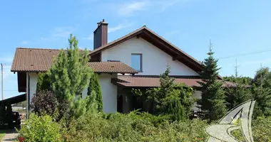 Casa en Muchaviec, Belarús