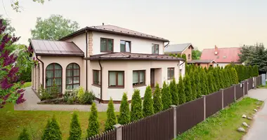 Haus 6 zimmer in Riga, Lettland