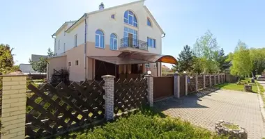 Dom wolnostojący w Kalodziscanski sielski Saviet, Białoruś