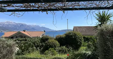 Appartements à plusieurs niveaux 2 chambres dans Bijela, Monténégro