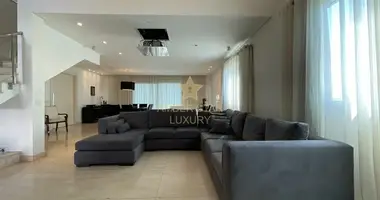 4 bedroom house in Regiao Imediata de Sao Paulo, Brazil